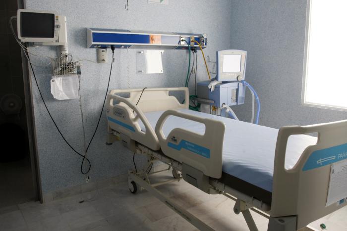 Cama vacía del Hospital Comunitario Las Joyas