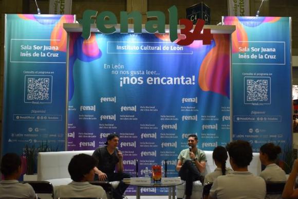 Fenal 34 – Feria Nacional del Libro de León; José Bernal presentó su libro “El cine de Caín”