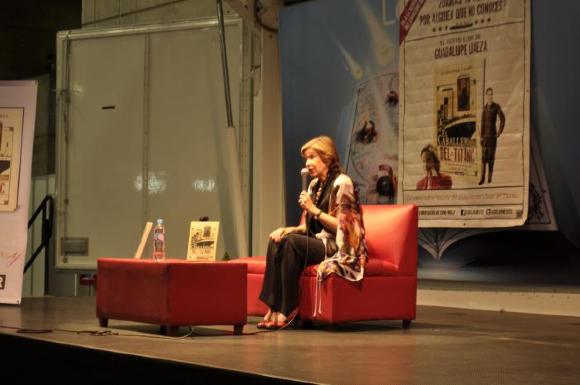 XXIII Feria Nacional del Libro. Presentación editorial de Guadalupe Loaeza