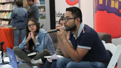 Presentación del libro: Los objetos vivos. Escenarios de la materia indócil de Shaday Larios