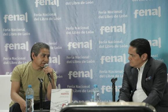 Fenal 34 – Feria Nacional del Libro de León: Antonio Cajero presentó el libro Efraín Huerta. 