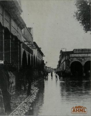 Calle Real de Guanajuato durante la inundación de 1888