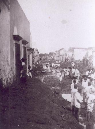 Destrucción de la calle Real de Guanajuato durante la inundación de junio de 1888
