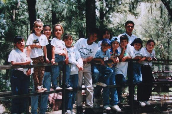 Escuela visita el zoológico 