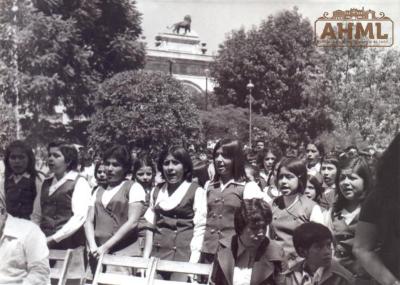 Escuela participa en homenaje a los Niños Héroes (Ca. 1976) 