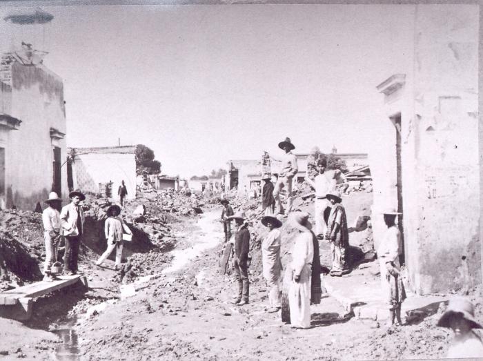 Calle de la Puerta del Campo tras la inundación de 1888