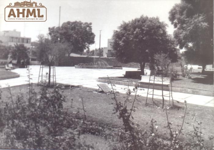 Jardín De Los Niños Héroes (Ca. 1974)