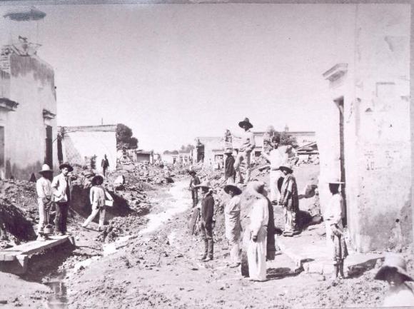 Calle de la Puerta del Campo tras la inundación de 1888