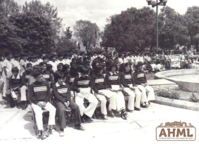 Estudiantes en la ceremonia a los Niños Héroes 