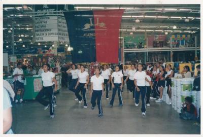 Tabla rítmica en centro comercial