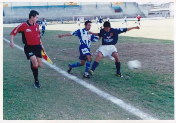 Juego de Atlético Ecca en el Estadio La Martinica contra el Equipo Ayense (2002)