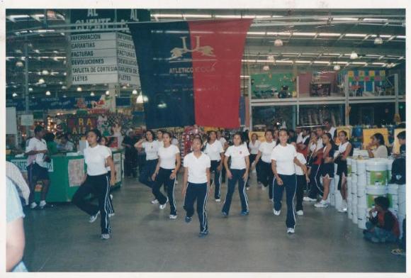 Tabla rítmica en centro comercial