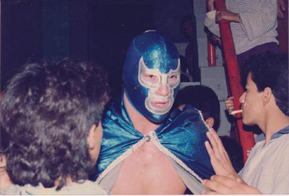 Blue Demon Jr. rumbo al ring