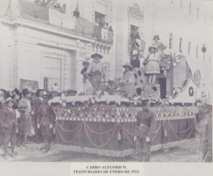 Carro alegórico de las festividades de enero de 1923