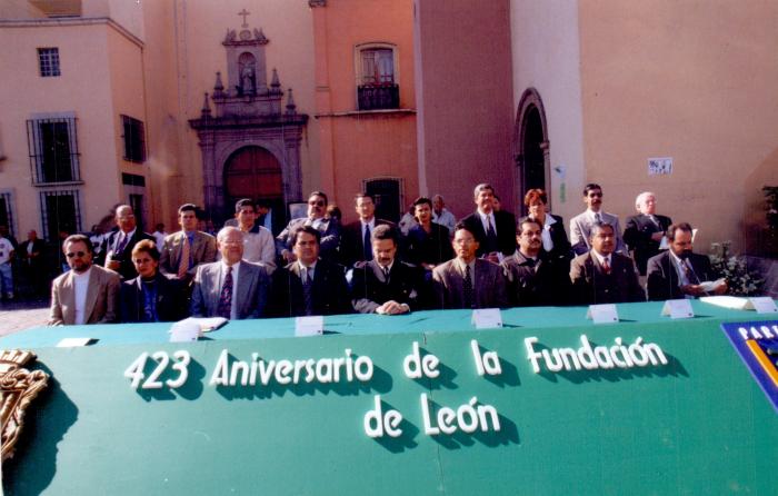 Celebración del 423 aniversario de la fundación de León