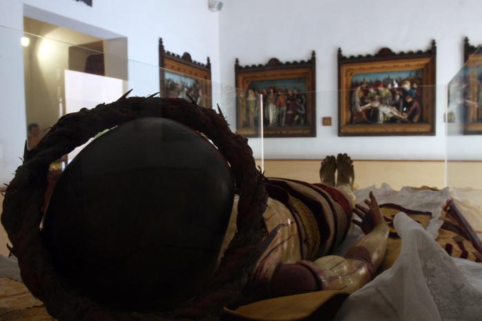 Sala de exhibición del Museo de Arte Sacro de León