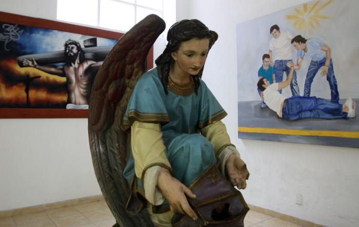 Escultura de un ángel en el Museo de Arte Sacro de León