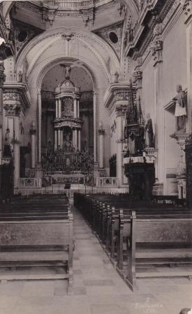 Interior del Santuario de Guadalupe en León, ca.1925