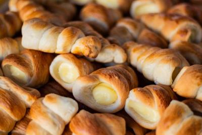 Barquillos rellenos de crema pastelera 