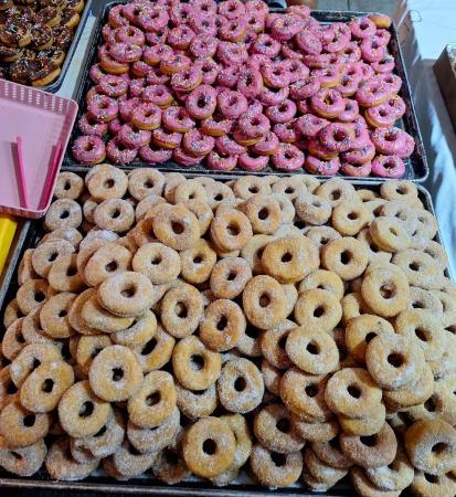 Donas glaseadas y de azúcar  
