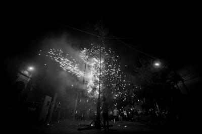 Quema de castillo durante el festejo a San Nicolás de Tolentino   