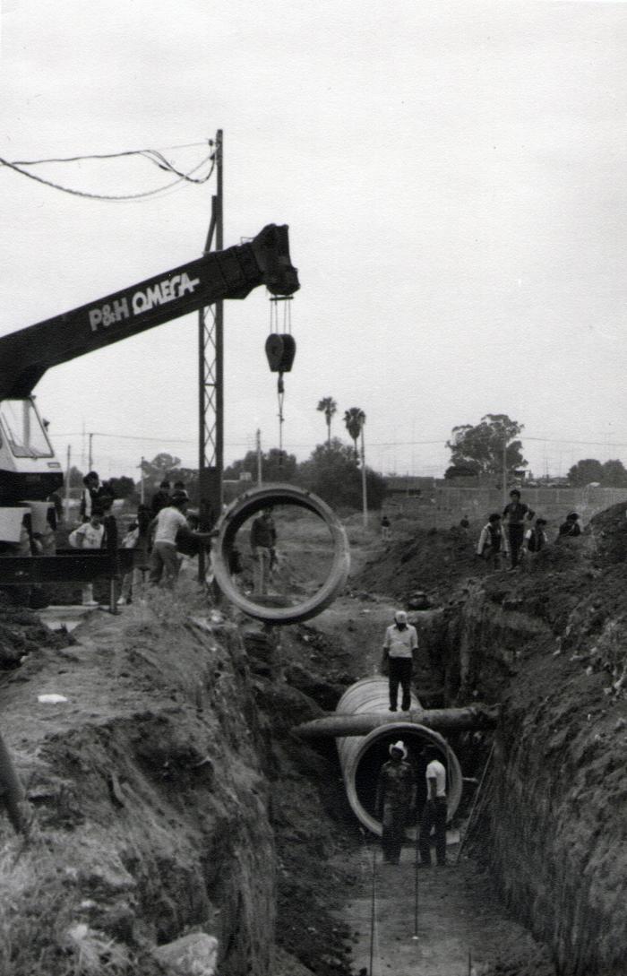 Colector sanitario en construcción