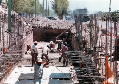 Trabajos de alcantarillado en León 