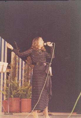 Lupita D’Alessio en el Teatro Doblado 