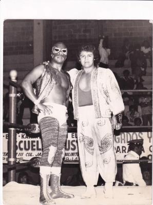 Bobby Lee y el luchador El Polaco