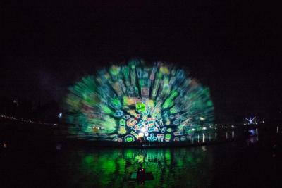Espectáculo nocturno en el Foro del Lago de la Feria Estatal de León
