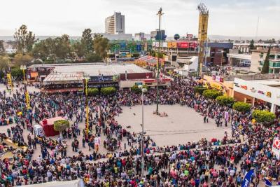  Personas disfrutan de los Voladores de Papantla en la Feria Estatal de León
