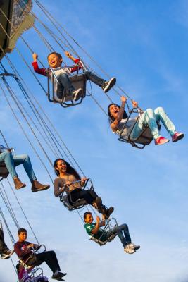 Juego de las sillas feria de León 2015