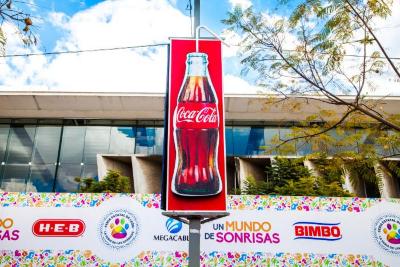 Publicidad Coca Cola feria estatal de León 2018