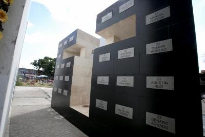 Monumento a los Mártires del 2 de Enero