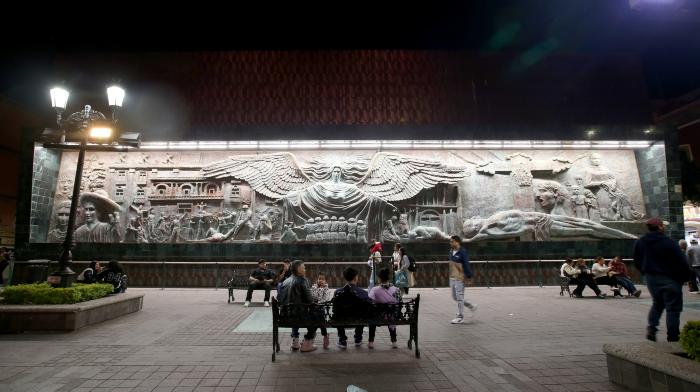 Mural de los Mártires del 2 de Enero  