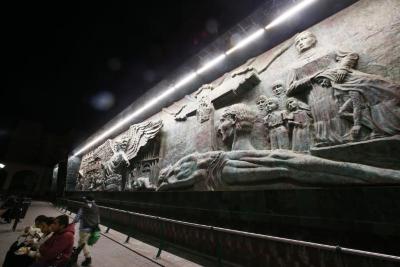 Lateral del mural de los Mártires del 2 de enero