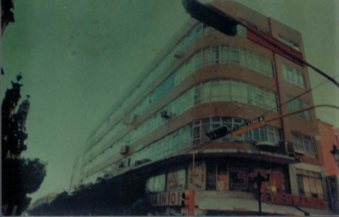 Edificio Montes de Oca, (Ca.90's)