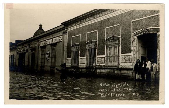 B04 Calle Iturbide. LEÓN. Junio 23 de 1926