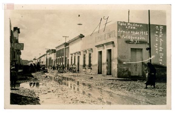 B31 Calle Madero. LEÓN. Junio 24 de 1926