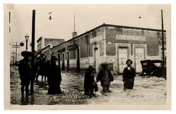 B02 Calle 5 de Mayo LEÓN. Junio 23 de 1926