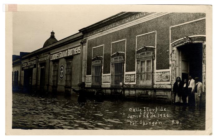 B04 Calle Iturbide. LEÓN. Junio 23 de 1926