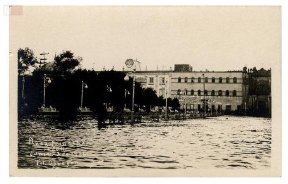 B11 Plaza PrincipaL. LEÓN. Junio 23 de 1926