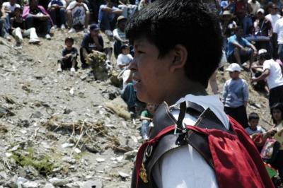 Niño participa como soldado 