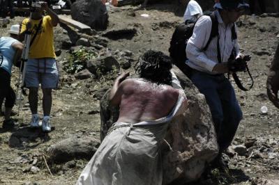 Azote a Cristo en el viacrucis de Chapalita