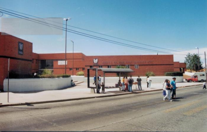 Clínica T-53 del IMSS, en colonia Jardines de Jerez (C.a. 1990)