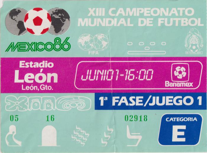 Francia vs Canadá en el Estadio León, México 86 categoría E