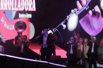 Concierto de La Arrolladora Banda El Limón - 4