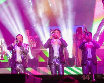 La Arrolladora Banda El Limón 1