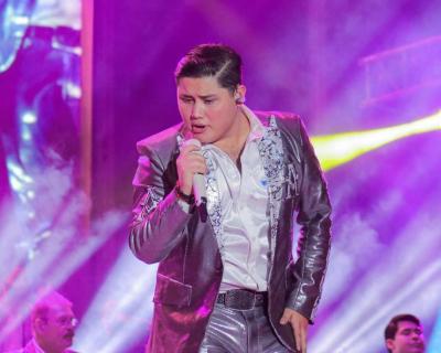 La Arrolladora Banda El Limón 6