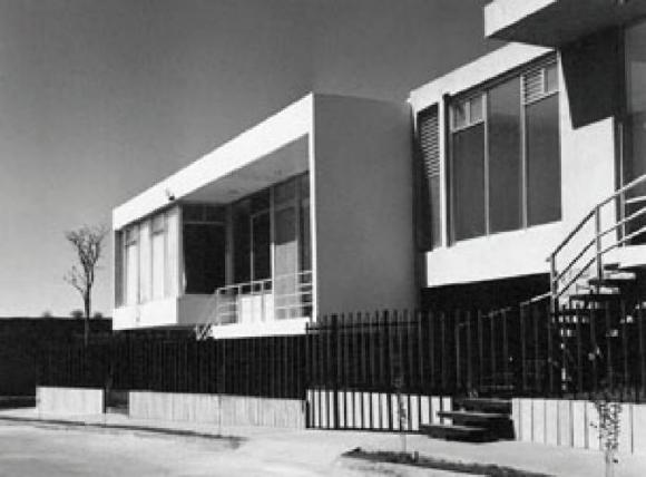Casa habitación Américas, esquina Calzada de los Héroes, 1961 